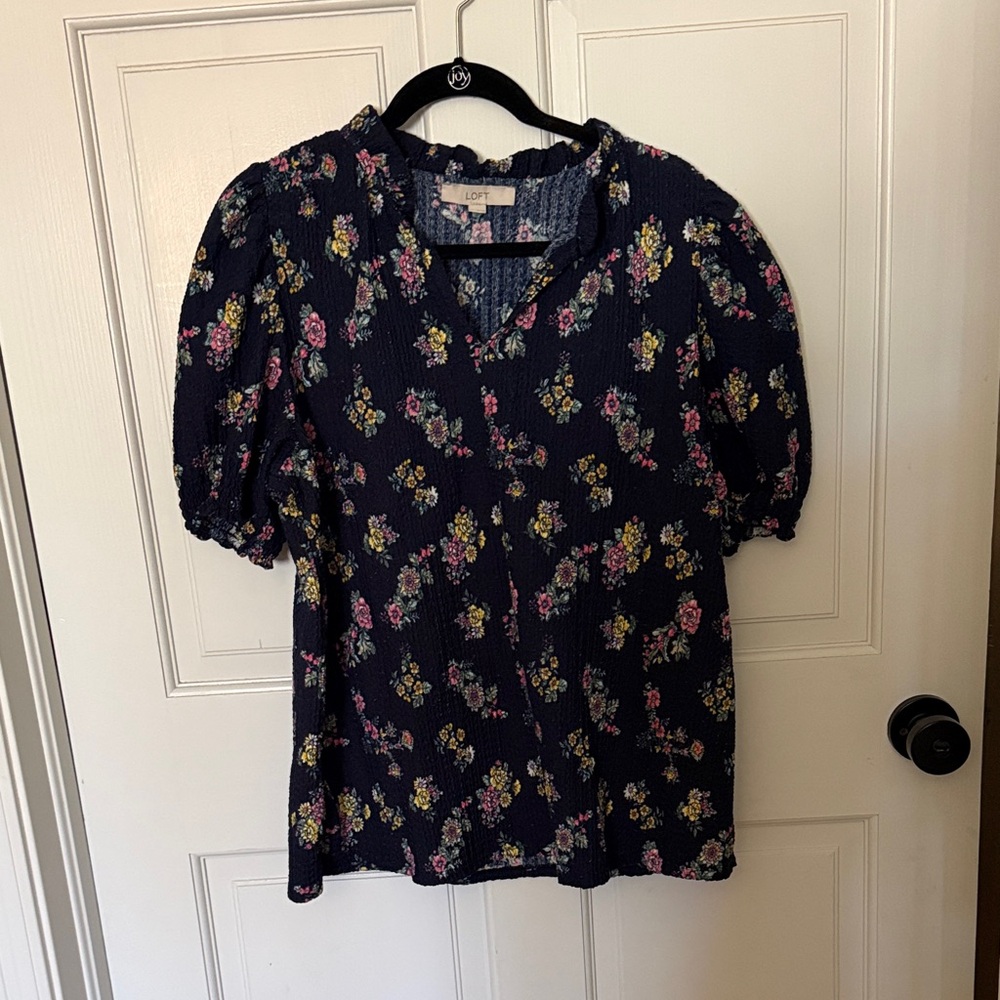 LOFT Navy Floral Puff-Sleeve Top
